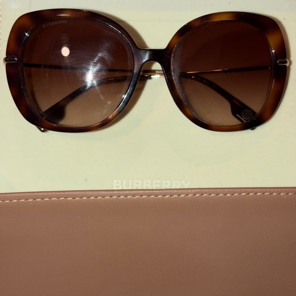 Burberry Tortoise Shell Sunglasses - Picture 2 of 16